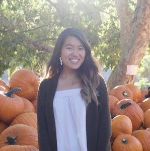 Meet your Posher, Adrienne